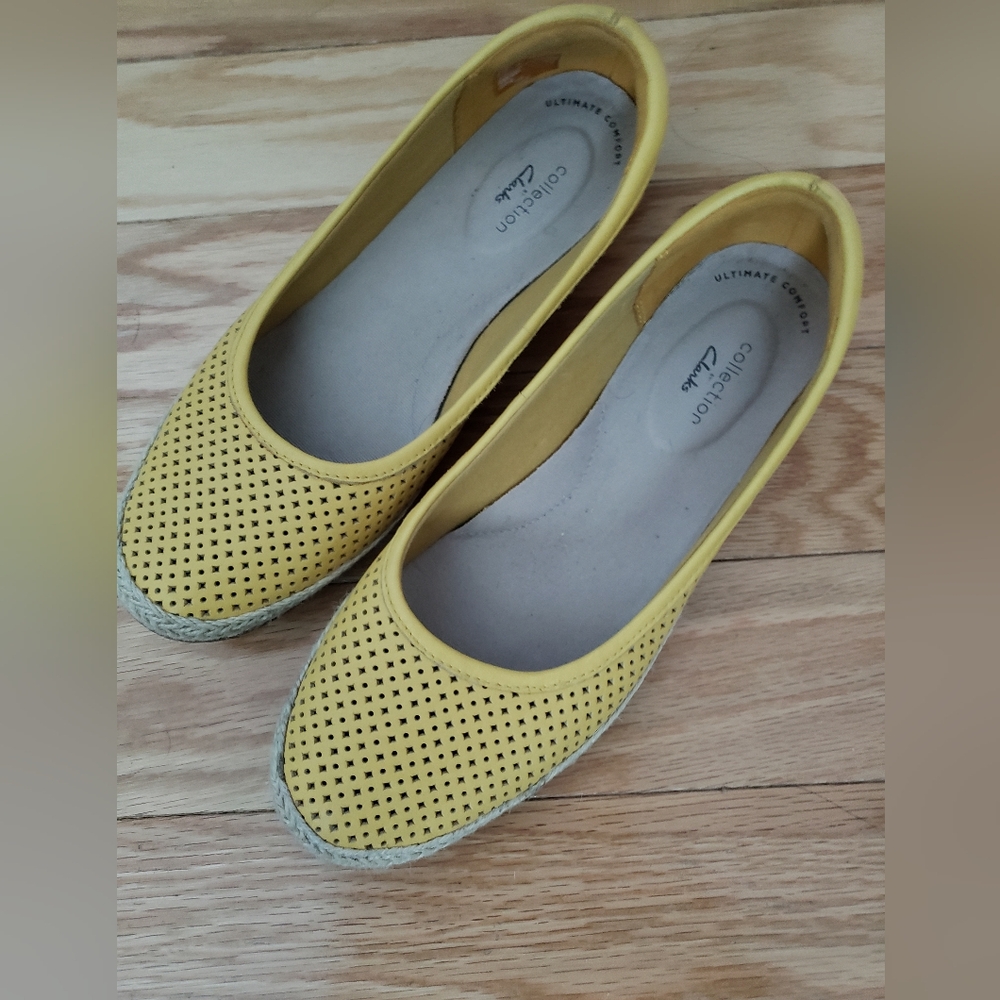 Clarks Ultimate Comfort Flats sz 8